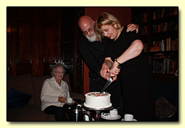 Terry & Lyn cutting the cake.